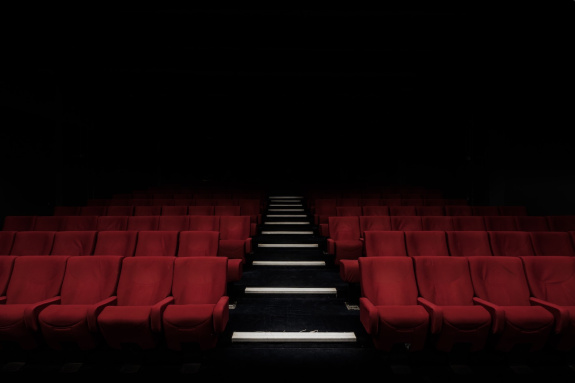 В «Октябре» покажут суд: «Каро» задолжала управляющей компании здания кинотеатра